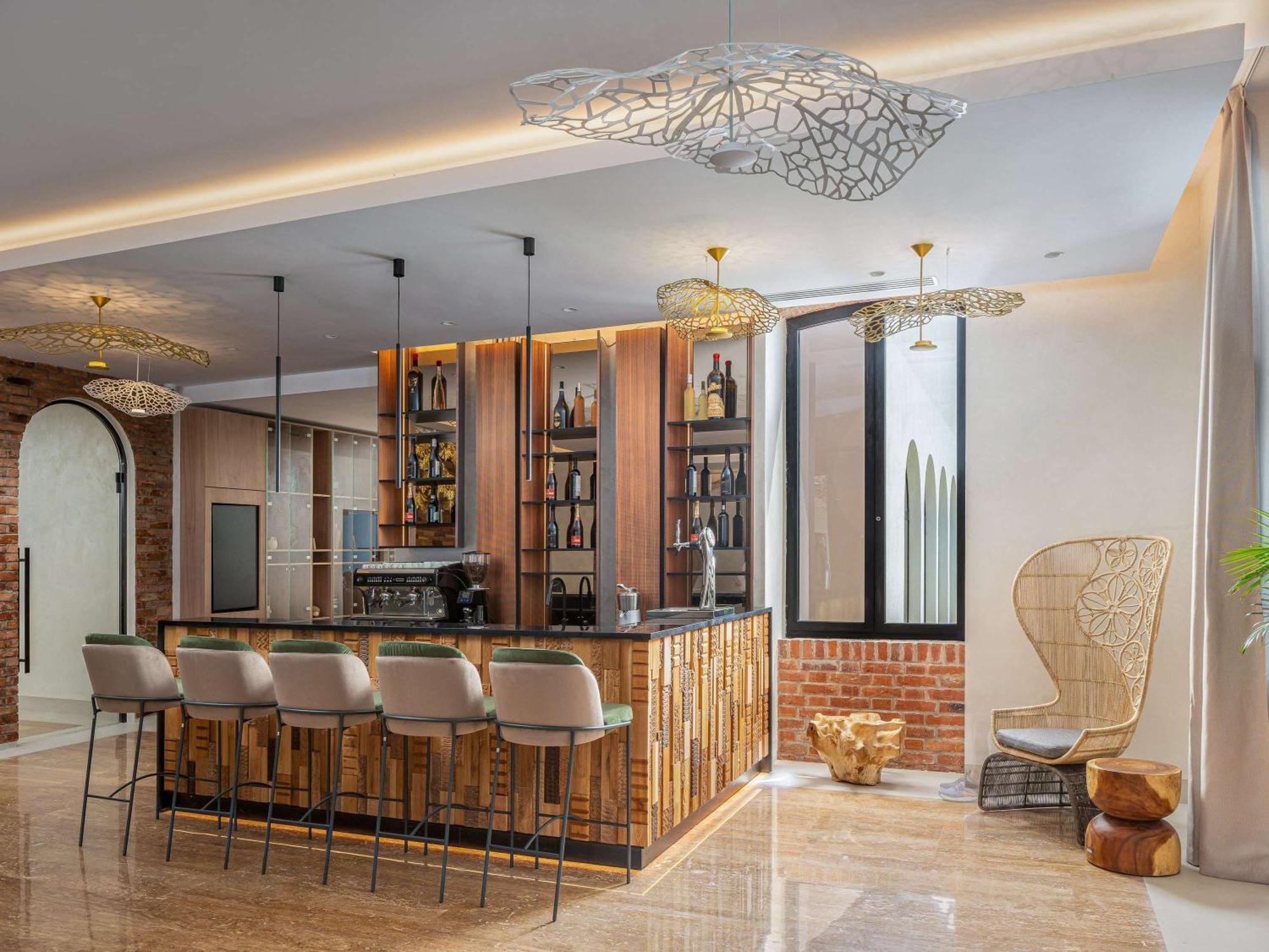 Mercure Conacul Cozieni Pasarea Екстериор снимка