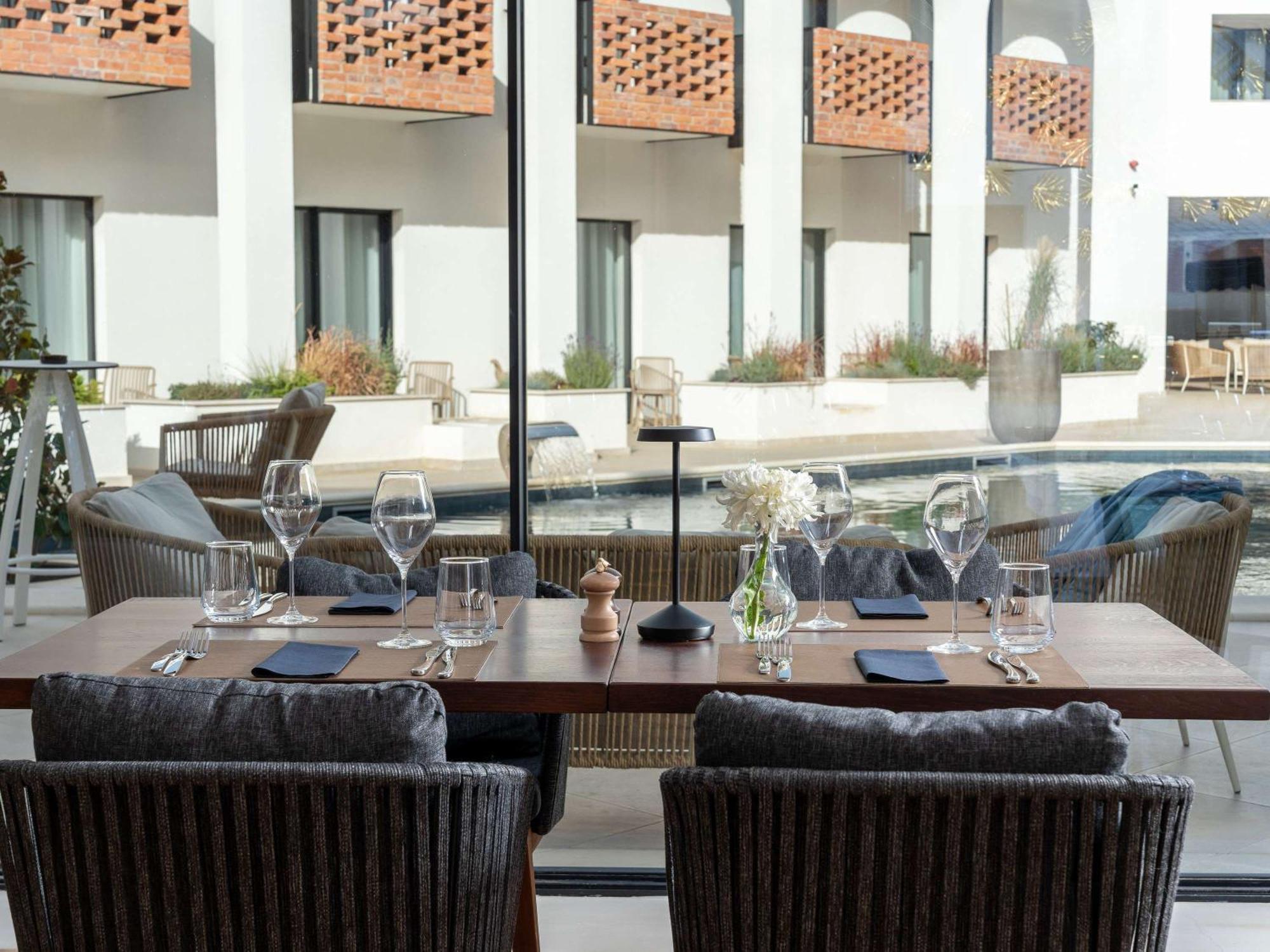 Mercure Conacul Cozieni Pasarea Екстериор снимка