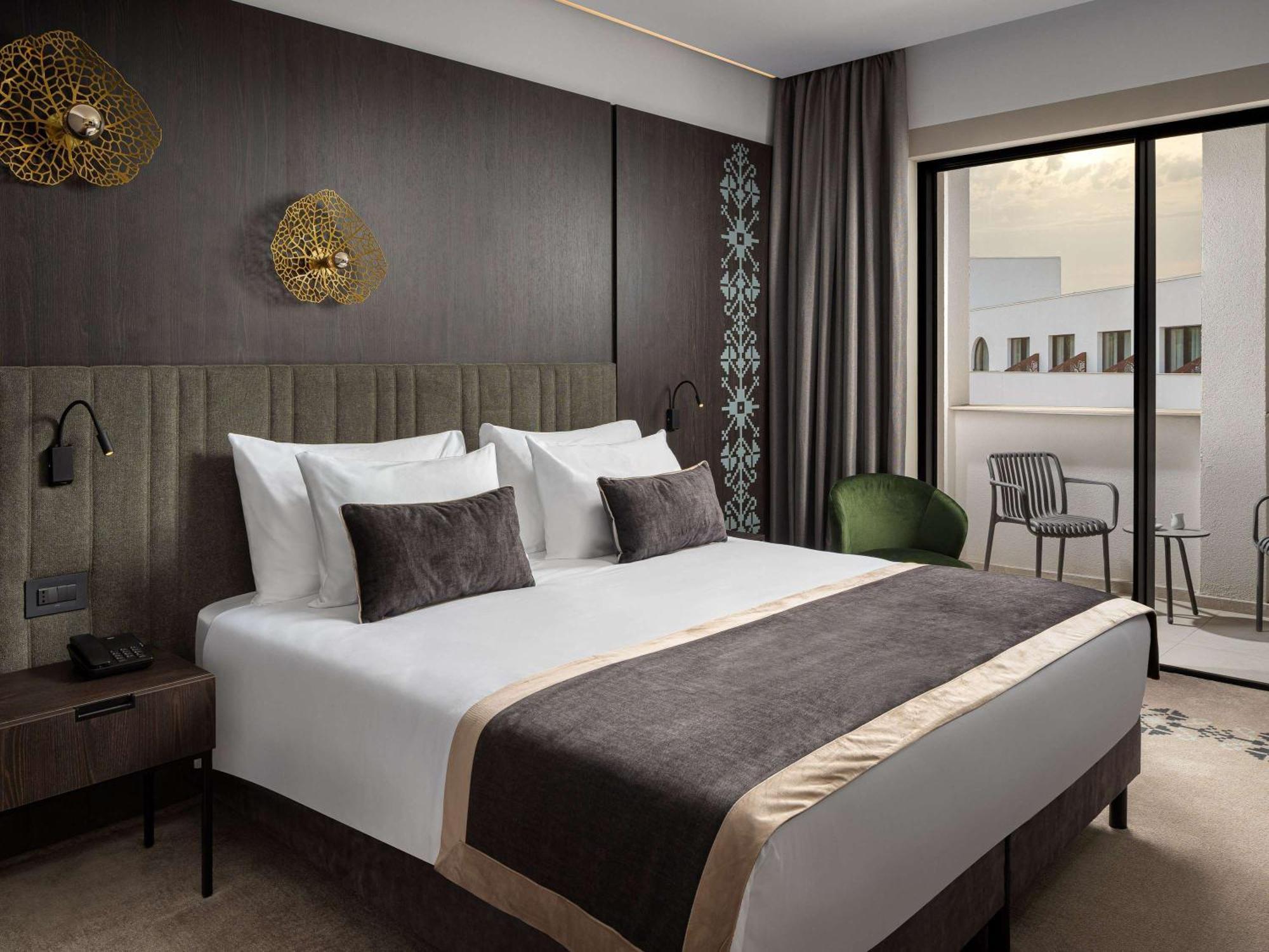 Mercure Conacul Cozieni Pasarea Екстериор снимка